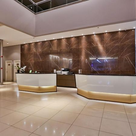 Quality Hotel Manaus Bagian luar foto