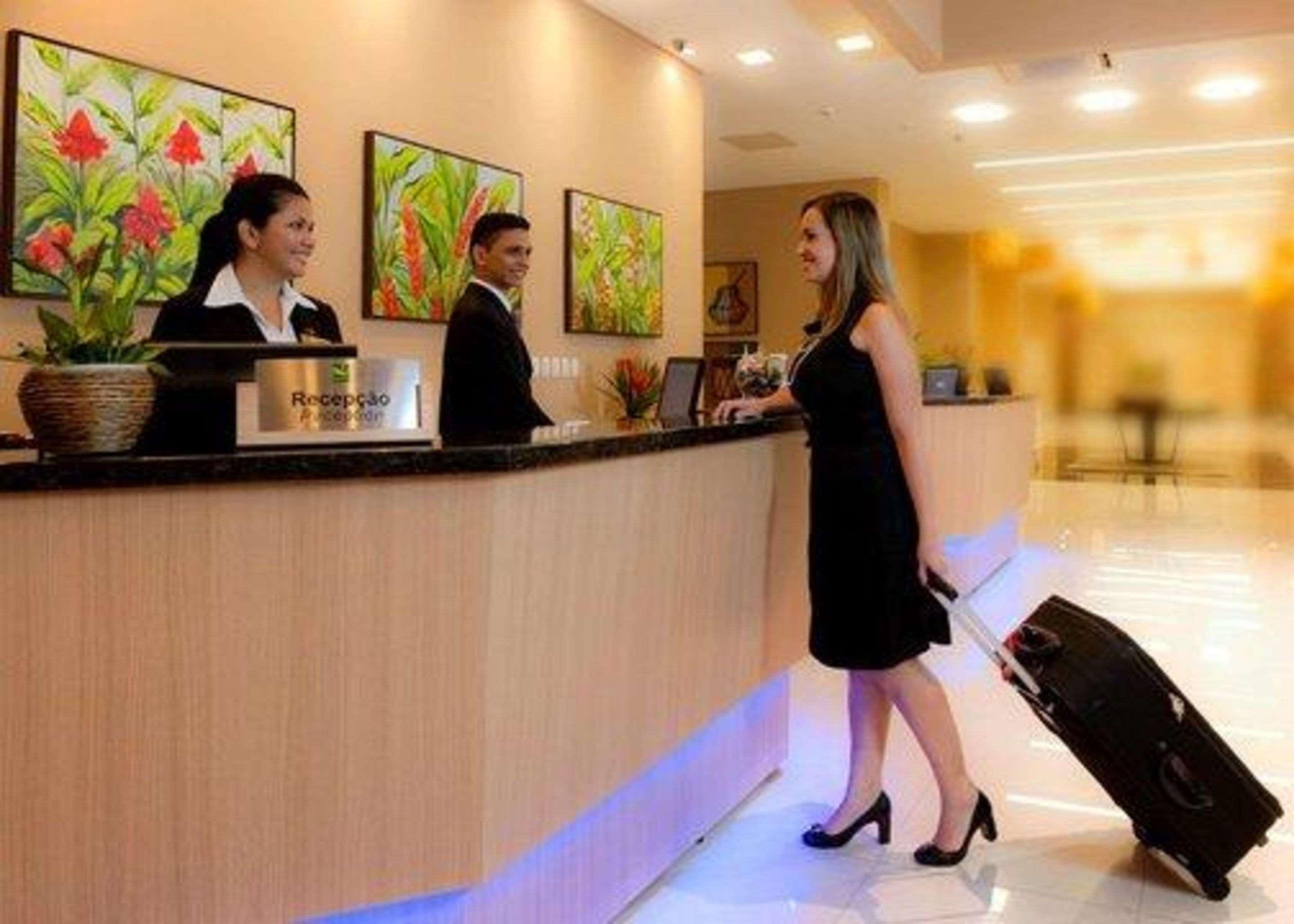 Quality Hotel Manaus Bagian luar foto