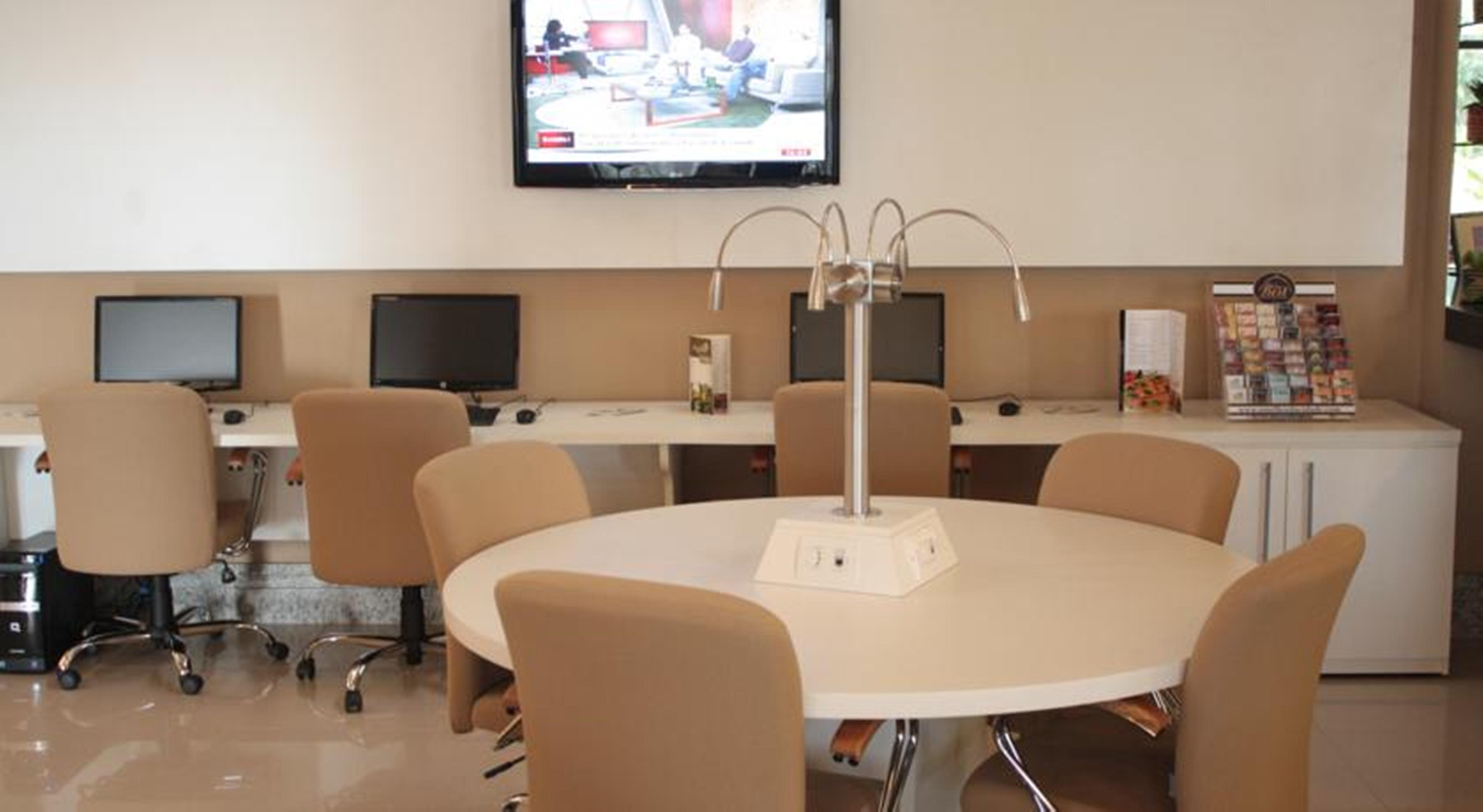 Quality Hotel Manaus Bagian luar foto
