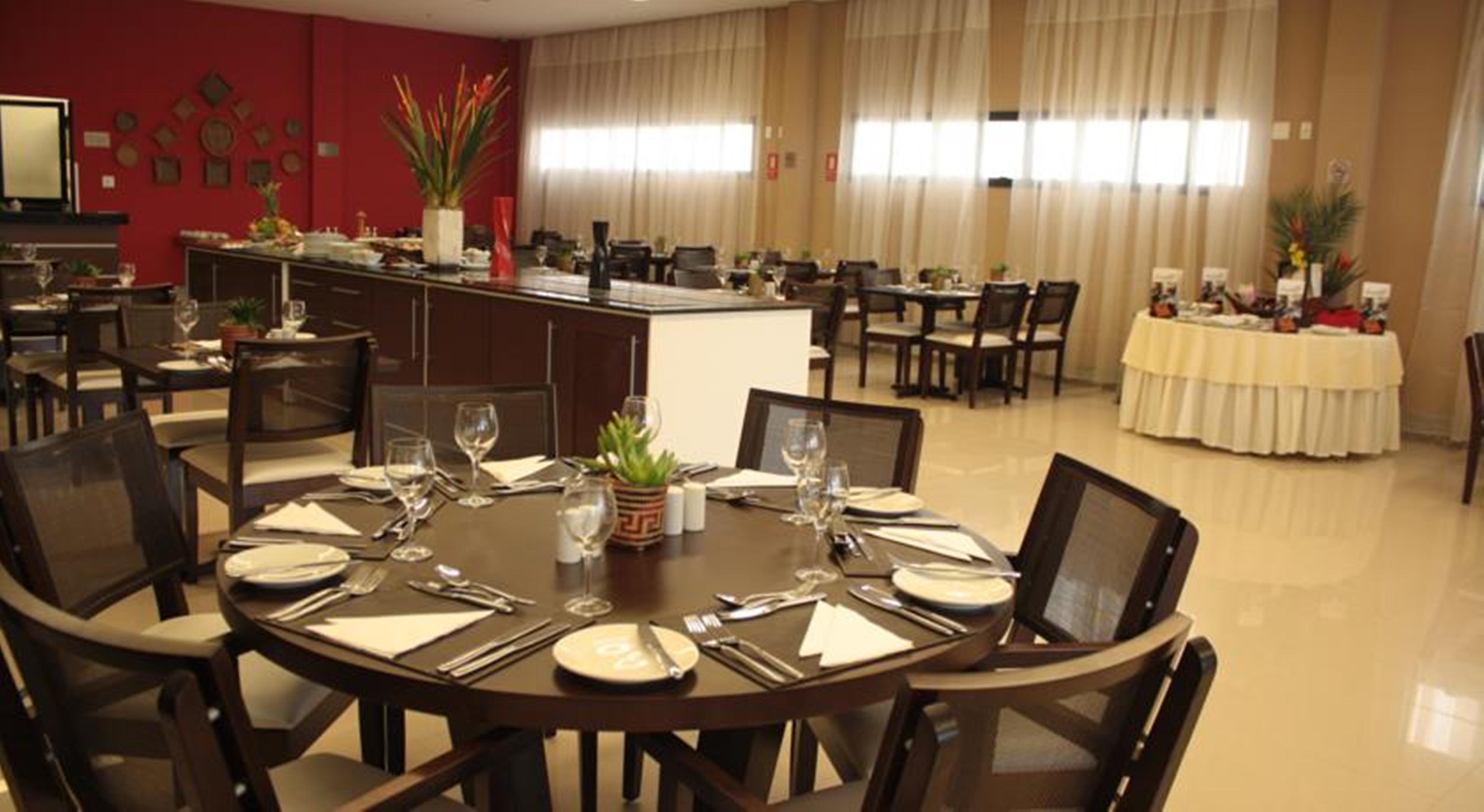 Quality Hotel Manaus Bagian luar foto